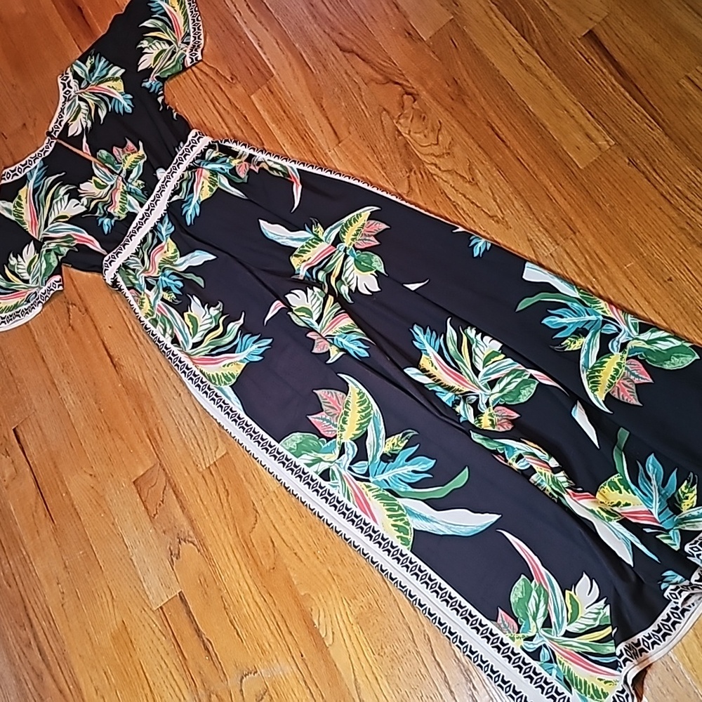 Flying Tomatoe wide legged jumpsuit - size S - Picture 11 of 16